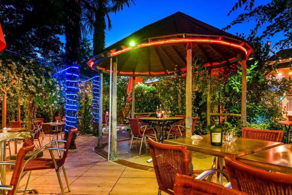 Atipyc Hotel Marssac-sur-Tarn Exterior photo